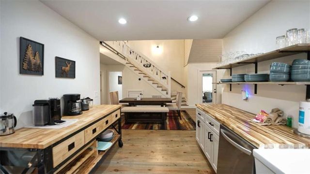 237 Chestnut Gap Road, Blue Ridge, GA 30513
