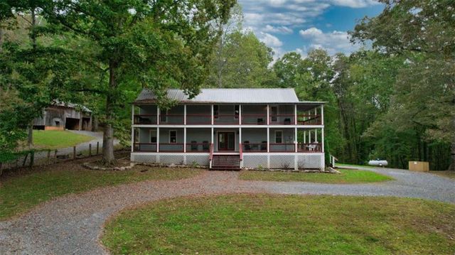 237 Chestnut Gap Road, Blue Ridge, GA 30513