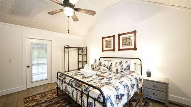 237 Chestnut Gap Road, Blue Ridge, GA 30513