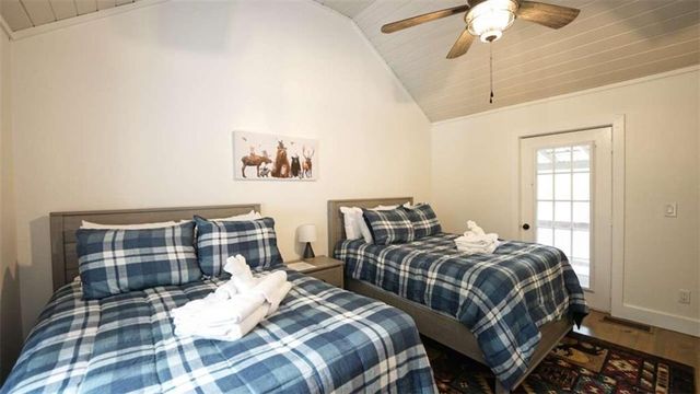 237 Chestnut Gap Road, Blue Ridge, GA 30513