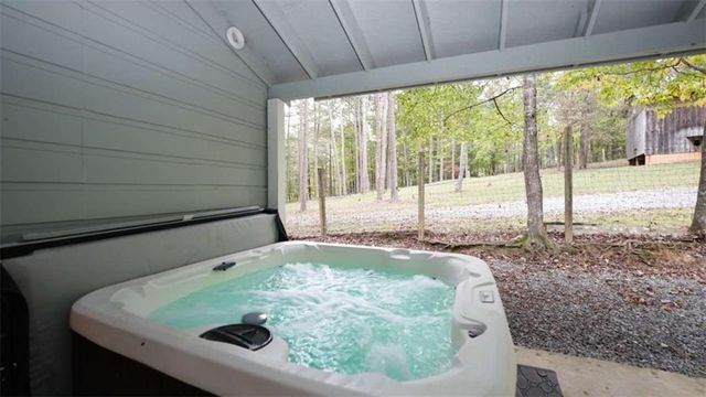 237 Chestnut Gap Road, Blue Ridge, GA 30513