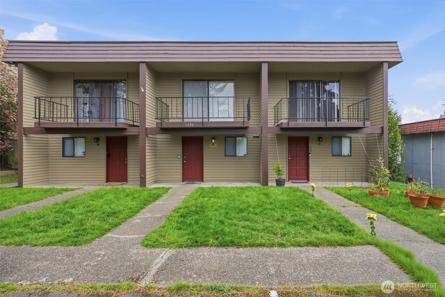5208 188th Street SW, Lynnwood, WA 98037