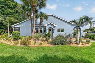 1646 SE Green Acres Cir # F101, Port St Lucie, FL 34952