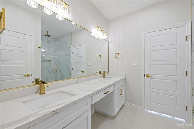 1108 E Evergreen Avenue, San Juan, TX 78589