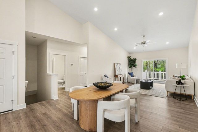 2845 W Cobblestone Court Se 19, City Of Kentwood, MI 49512