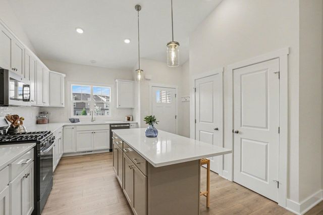 2845 W Cobblestone Court Se 19, City Of Kentwood, MI 49512