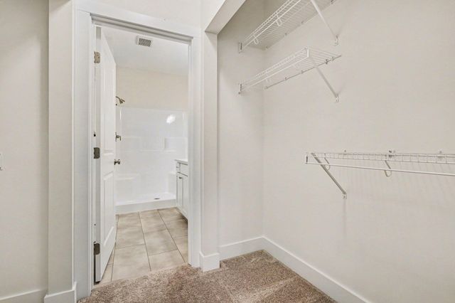 2845 W Cobblestone Court Se 19, City Of Kentwood, MI 49512