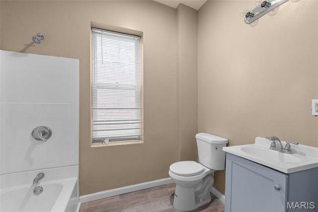 5088 Minerva Avenue, St Louis, MO 63113