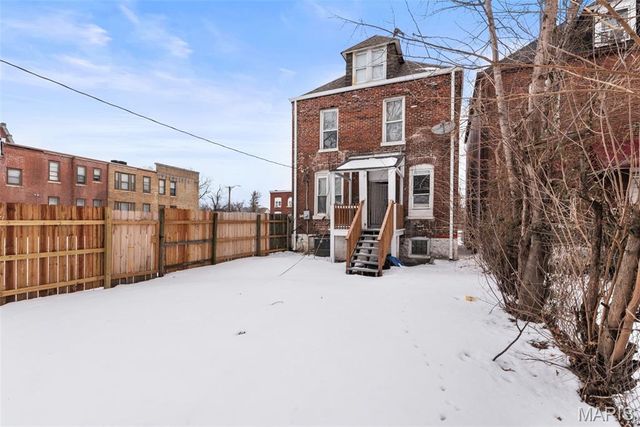 5088 Minerva Avenue, St Louis, MO 63113