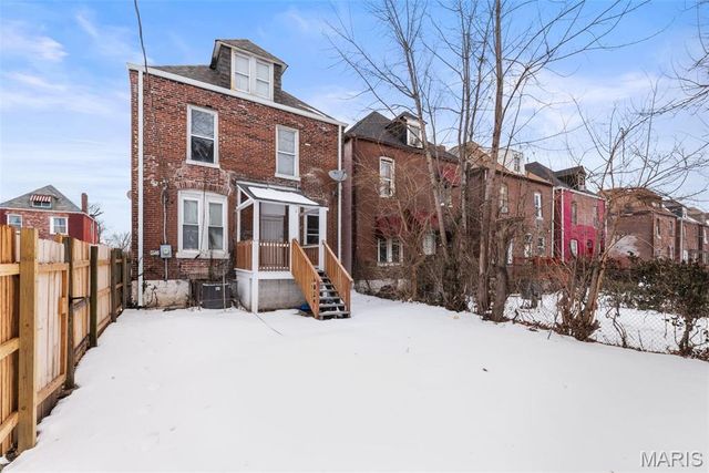 5088 Minerva Avenue, St Louis, MO 63113