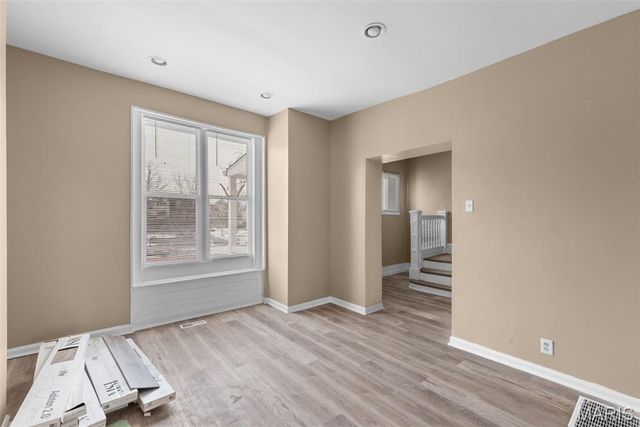 5088 Minerva Avenue, St Louis, MO 63113