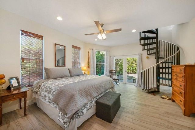 2220 W Pineridge Court, Delray Beach, FL 33444