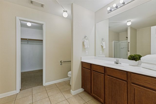 192 Buffalo Ridge Drive, Newark, TX 76071