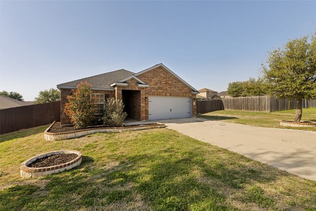 192 Buffalo Ridge Drive, Newark, TX 76071