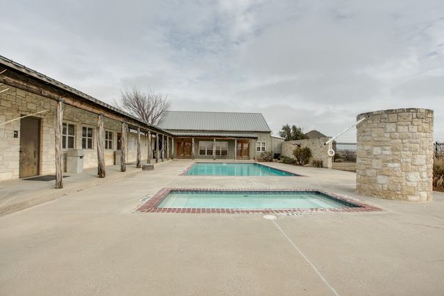 192 Buffalo Ridge Drive, Newark, TX 76071