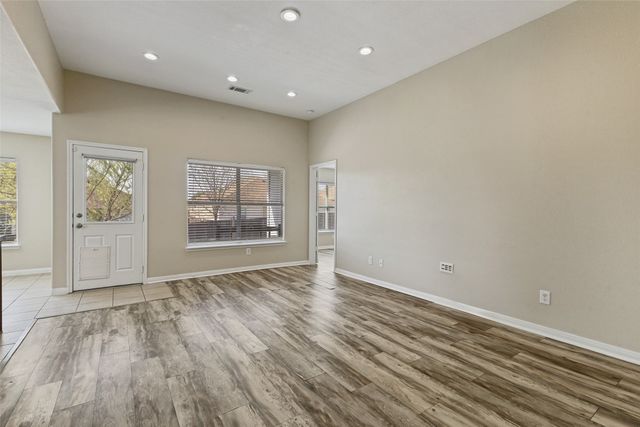 192 Buffalo Ridge Drive, Newark, TX 76071