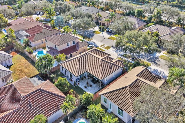 16287 Mariposa Circle, Fort Lauderdale, FL 33331