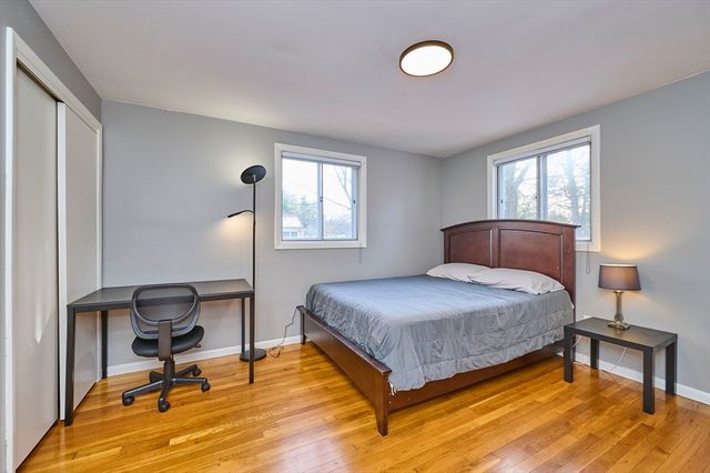 8 Waveney Rd, Framingham, MA 01701