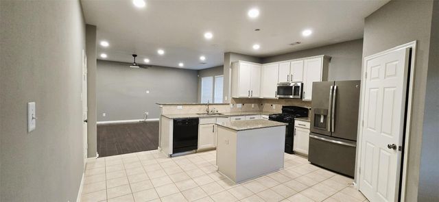 21703 Sierra Long Drive, Richmond, TX 77407