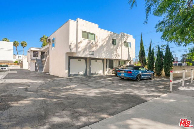 14525 Albers Street, Sherman Oaks (los Angeles), CA 91411