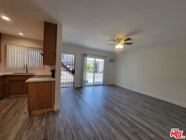 14525 Albers Street, Sherman Oaks (los Angeles), CA 91411