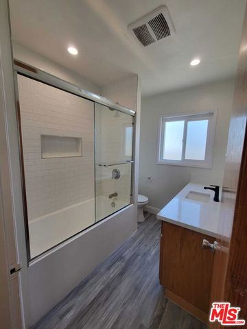 14525 Albers Street, Sherman Oaks (los Angeles), CA 91411