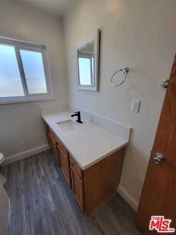 14525 Albers Street, Sherman Oaks (los Angeles), CA 91411