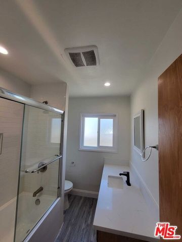 14525 Albers Street, Sherman Oaks (los Angeles), CA 91411