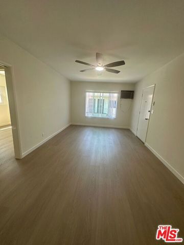 14525 Albers Street, Sherman Oaks (los Angeles), CA 91411