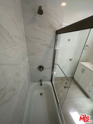 14525 Albers Street, Sherman Oaks (los Angeles), CA 91411