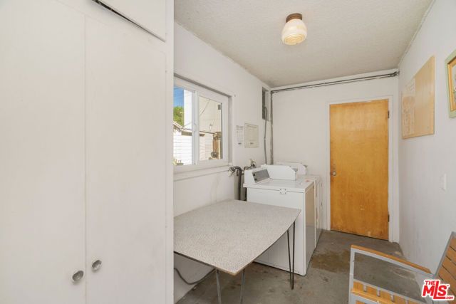 14525 Albers Street, Sherman Oaks (los Angeles), CA 91411