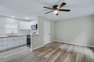 422 Waco N, League City, TX 77573