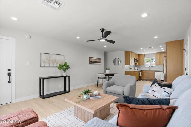 3618 E YALE Street, Phoenix, AZ 85008