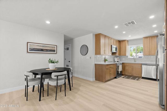 3618 E YALE Street, Phoenix, AZ 85008