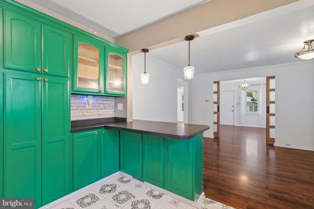 327 4TH AVE, Glendora, NJ 08029