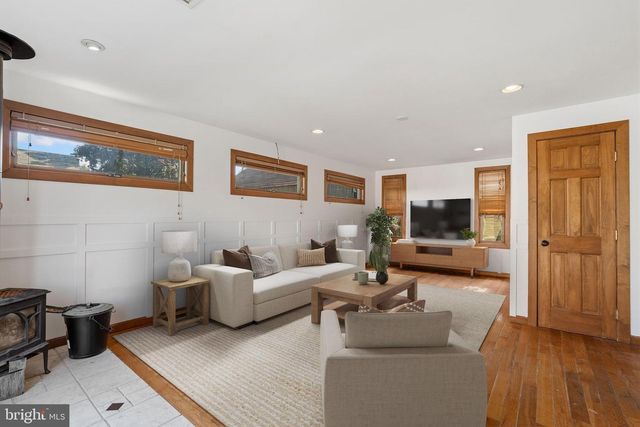 327 4TH AVE, Glendora, NJ 08029