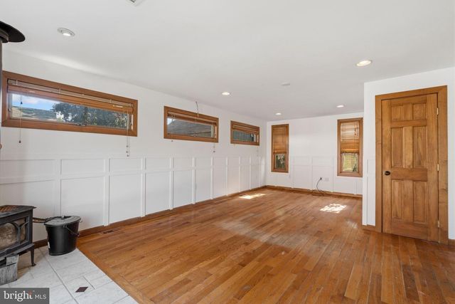 327 4TH AVE, Glendora, NJ 08029