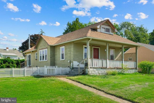 327 4TH AVE, Glendora, NJ 08029
