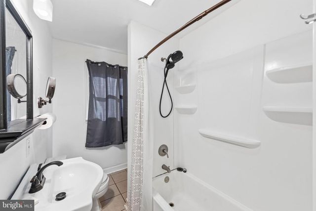 327 4TH AVE, Glendora, NJ 08029