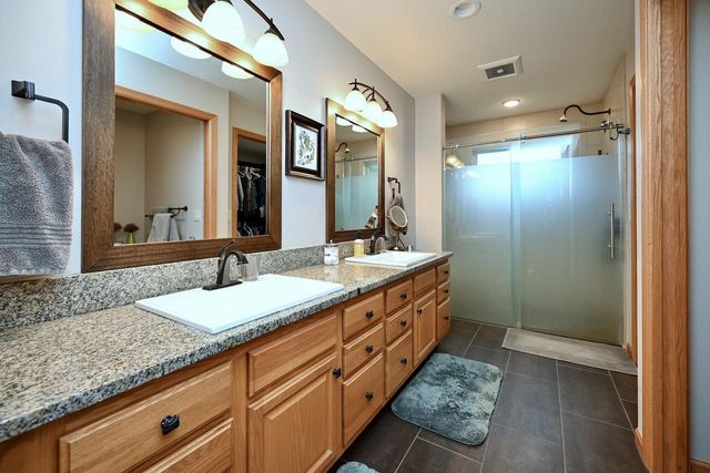 56 Rivers Oak COURT, Winona, MN 55987