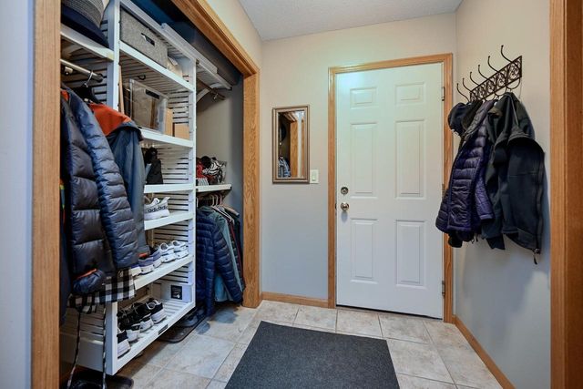 56 Rivers Oak COURT, Winona, MN 55987