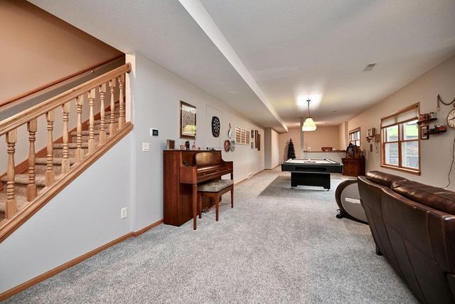 56 Rivers Oak COURT, Winona, MN 55987