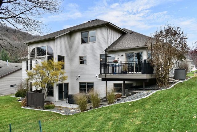 56 Rivers Oak COURT, Winona, MN 55987