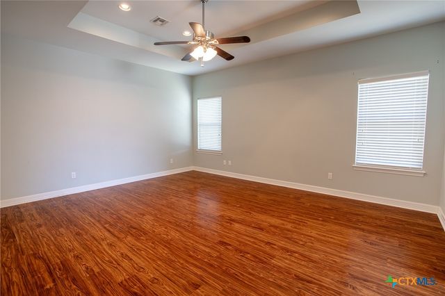 206 Yucca Drive, Victoria, TX 77904