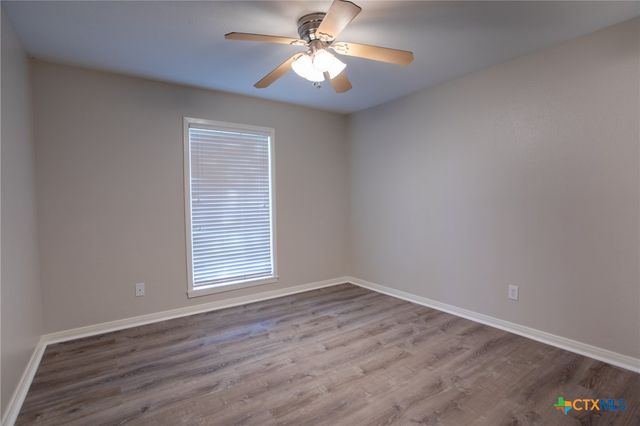 206 Yucca Drive, Victoria, TX 77904