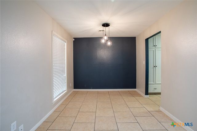 206 Yucca Drive, Victoria, TX 77904