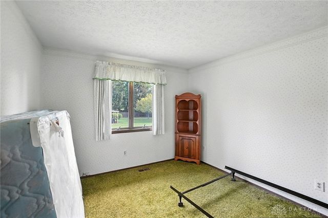 6940 Bejay Drive, Tipp City, OH 45371