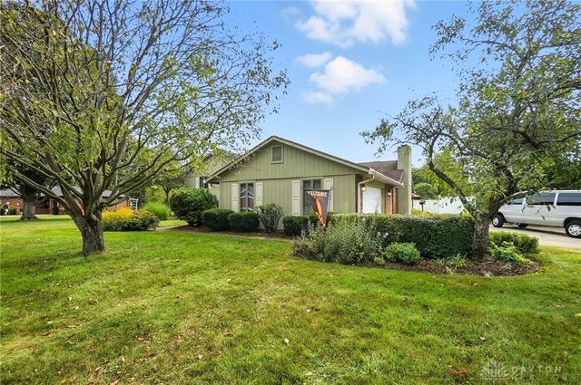 6940 Bejay Drive, Tipp City, OH 45371