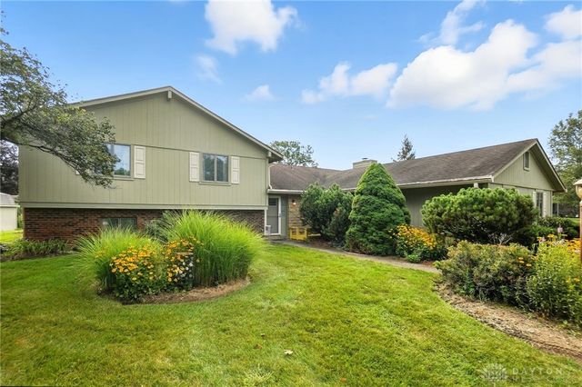 6940 Bejay Drive, Tipp City, OH 45371