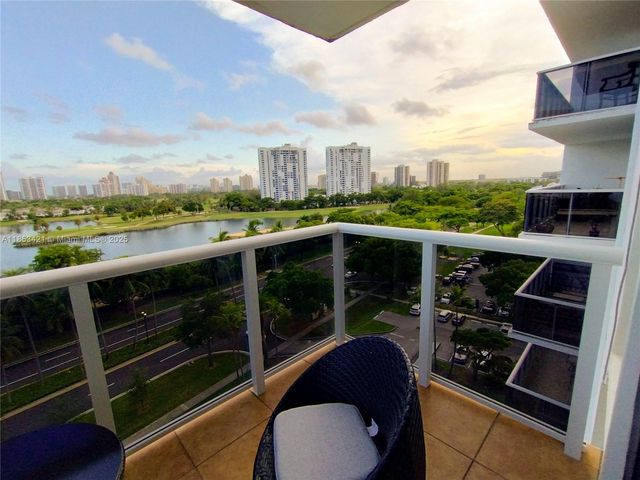 3625 N Country Club Dr 1004, Aventura, FL 33180